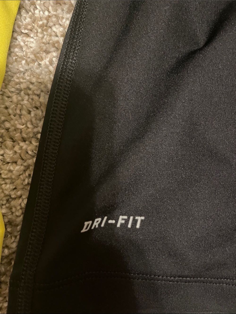 Nike Pro Black & Yellow Long-Sleeve Dri-FIT Quarter-Zip Top Size M - Picture 4 of 6